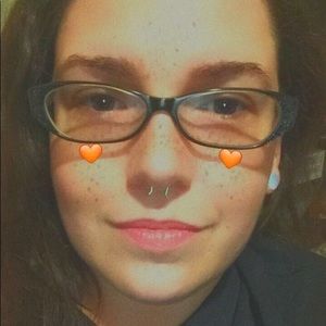 Meet your Posher, Hilaree